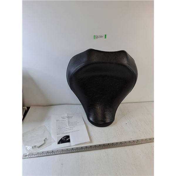 Yamaha V-Star 1300 Classic Seat with Installation Instructions