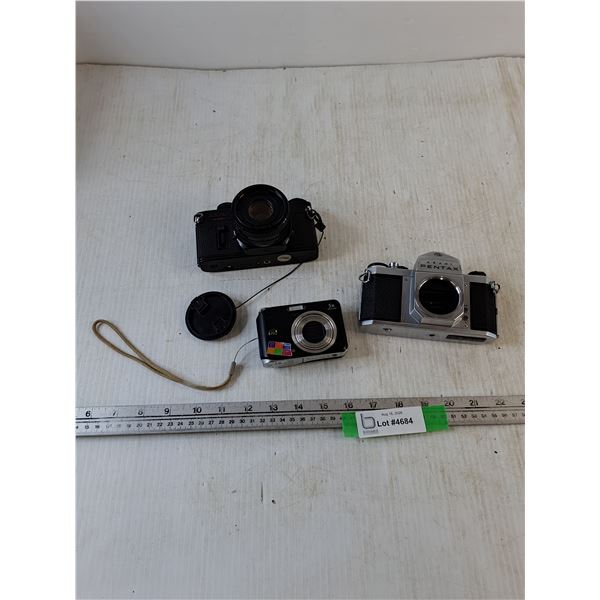 (3) Cameras Untested, Asahi Pentax, Ricoh KR-10