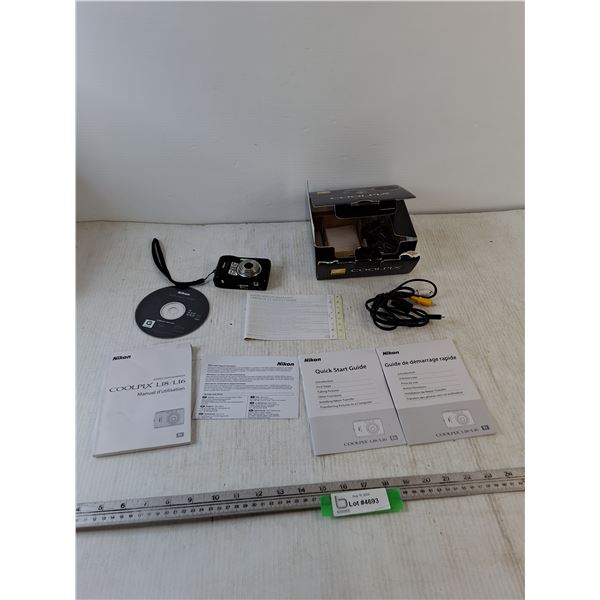 Nikon Coolpix L18 Camera Untested with Manuals, Disc, Warranty