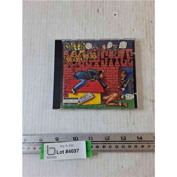 Snoop Dogg Doggystyle CD Case with Murder Was The Case Soundtrack CD