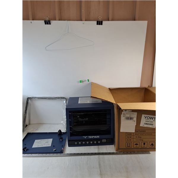 Template Electric Garage Heater with Handle and Box