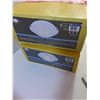 Image 5 : (2) Ceiling Lights - Appears New - LFI & Canarmna