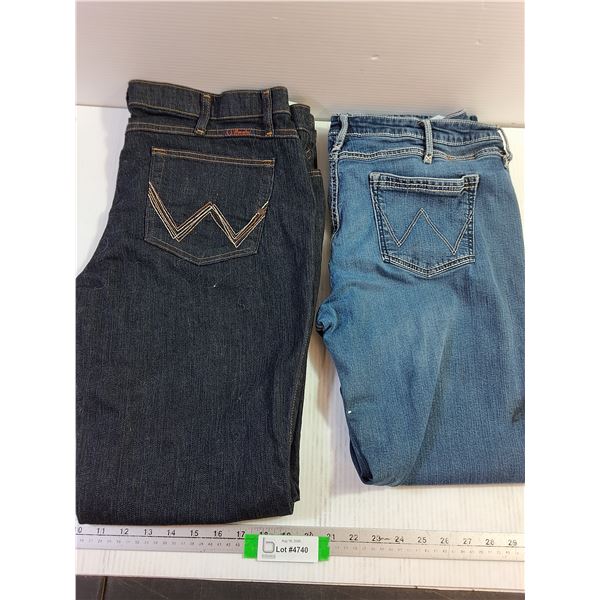 (2) Wrangler Jeans (17/18x34, 13/14x32)