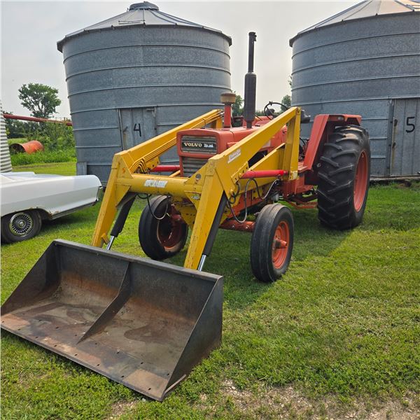Coop Implements 650 Diesel Tractor with Ezee-On Loader - Located offsite by Hepburn, SK