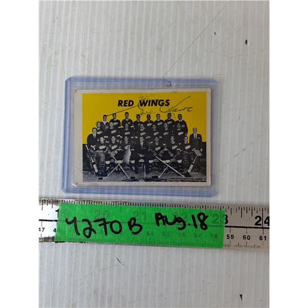 Gordie Howe Autographed Detroit Red Wings Card- Cannot Authenticate