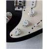 Image 6 : (1) Silvertone Stratocaster-style Electric Guitar