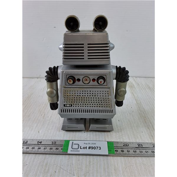 Vintage 1977 Starroid Robot Radio-Made in Hong Kong-as is