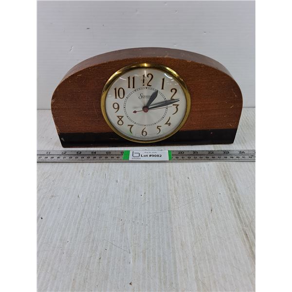 Vintage Sessions Electric Mantel Clock-no power detected