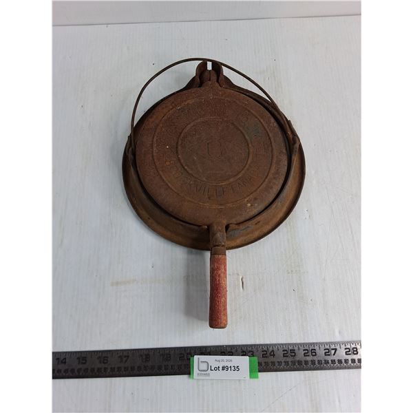 Vintage James Smart Mfg. Waffle Iron - Rusted