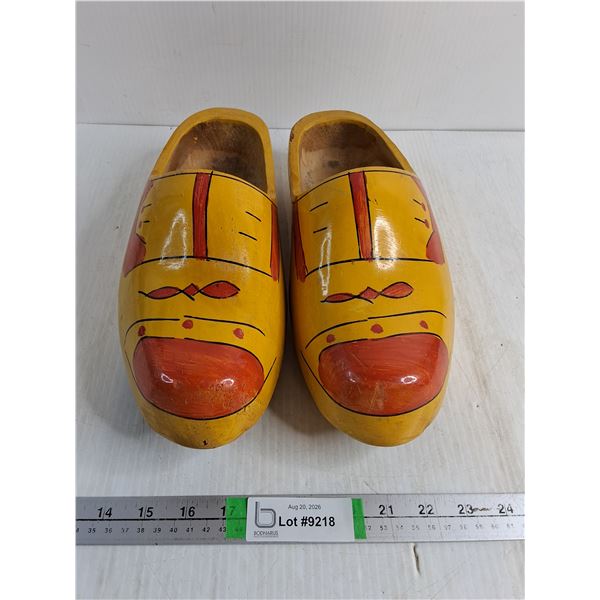 (1) Pair of Traditional Dutch Wooden Clogs,appears handmade/handpainted in yellow and red