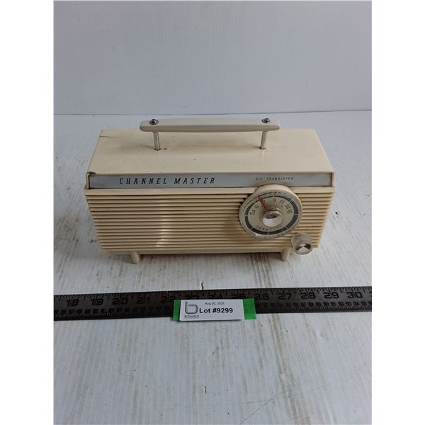Vintage Channel Master Radio