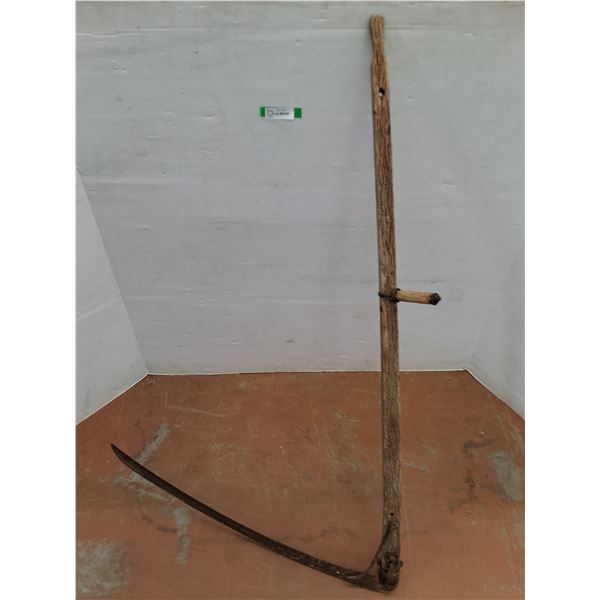 * Antique Scythe - 56" Handle & 34" Blade - Pickup Only