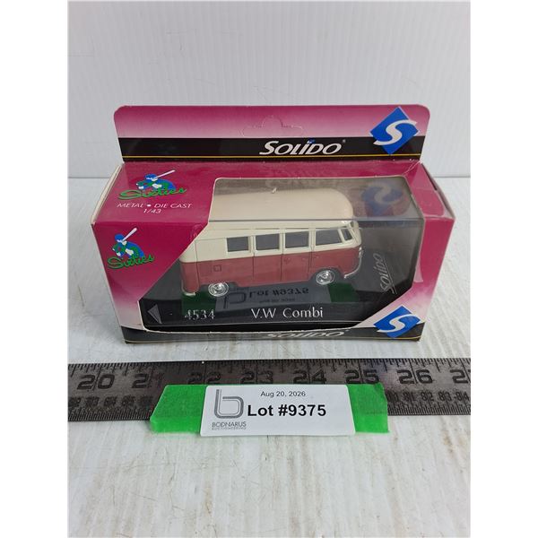 NIB Solido Replica Volkswagen Combi Van
