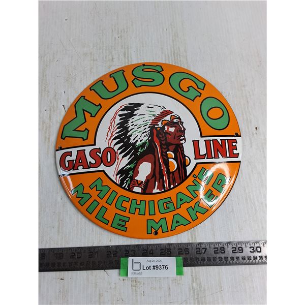Musgo Gasoline Metal 12" Wall Decor