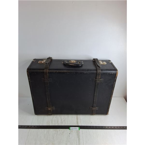 Vintage Banwell Hard Body Suitcase - Broken Handle - 26x19x9" - Pickup Only