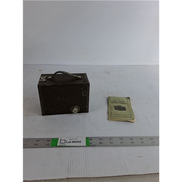 Eastman Kodak No. 2A Brownie Box Camera ( as is)