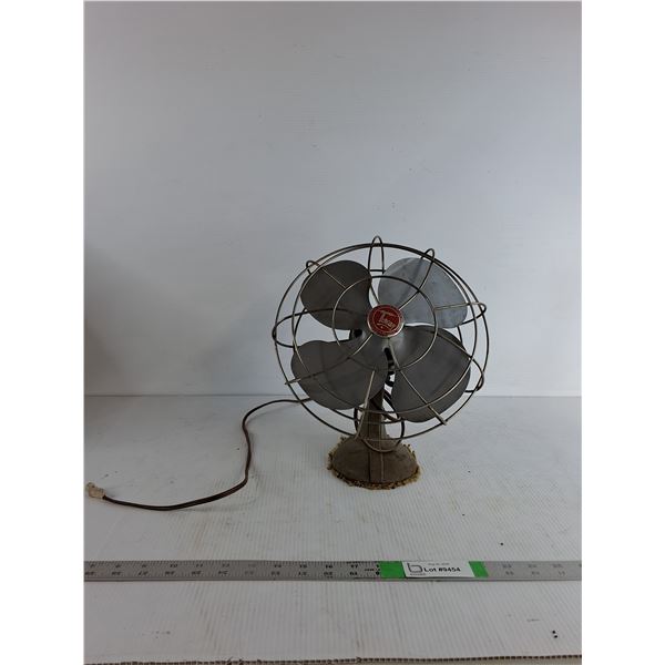 Vintage Torcan Model 60T 10-inch Desk Fan ( as is)