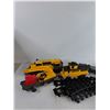 Image 2 : 1992 Toy State Caterpillar CAT Construction Express Train Set ( as is)