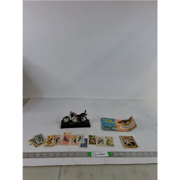 1:18 Scale Model Yamaha Virago Motorcycle, "Songbirds of North America" Card Collection