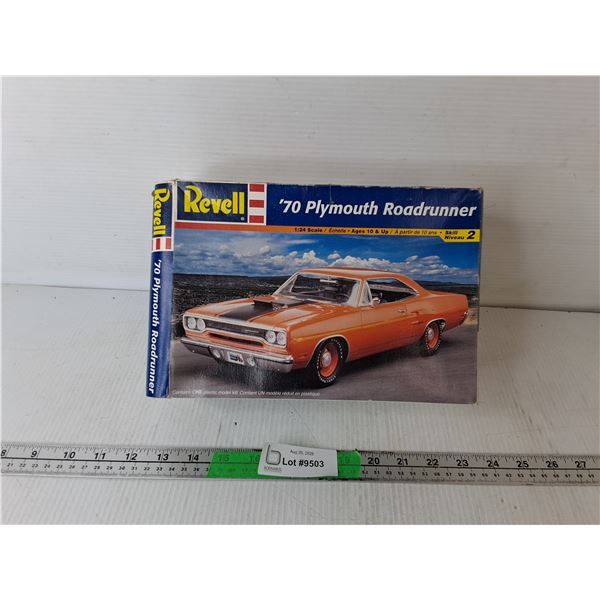 1970 Plymouth Roadrunner 1:24 Scale Kit