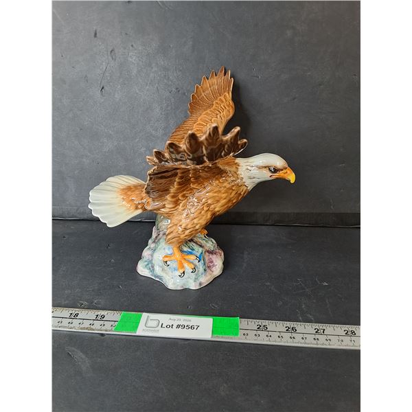 Beswick Bald Eagle Figurine 7.25" Tall