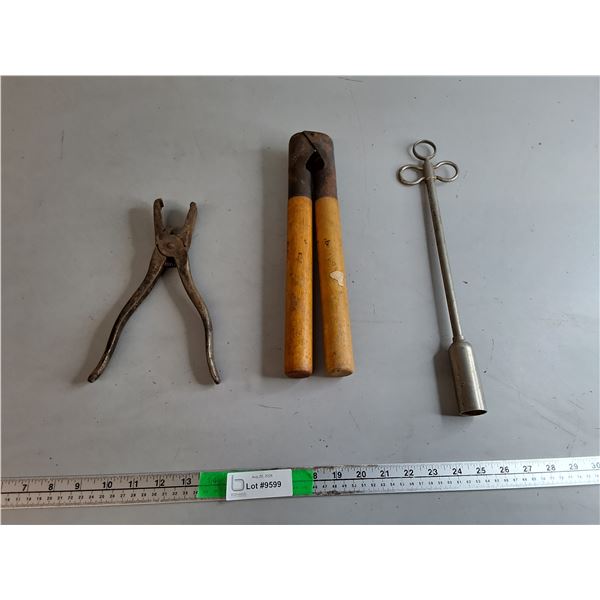 Dehorner, Balling Gun & Ear Tag Stapler