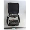 Image 1 : Olympia Manual Typewriter w/Storage Case - Zipper Not Working