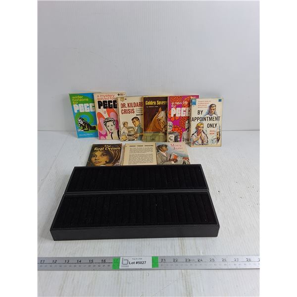 (2)Ring Display Units, (9) Novels