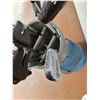 Image 4 : * Assorted Golf Clubs w/ Golf Bag - Spalding, Strata-Bloc - Cannot Ship