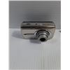Image 3 : Canon PowerShot A300, Olympus Stylis 600, FinePix A500 & Cord - Untested