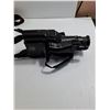 Image 4 : Sanyo VM-D6 Vision 8 Camera w/ Cords & Case - Untested