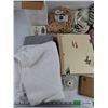Image 2 : Photo Album, Bathroom Floor Mat, Throw Blankets, Mini Vase, Misc