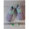 Image 2 : Reebok Size 7 Shoes with Box