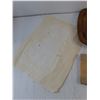 Image 4 : Meat Carving board, Wrapped Knives, Paper