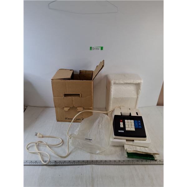 Unitrex E2082 Adding Machine Powers On with Box and Manual