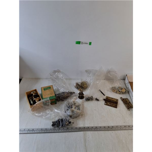 Doorknob (1), Hinges, Clothes Hooks, Misc
