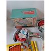Image 3 : Pastry Cloth, Icing Set, Tongs, Plastic Grater, Misc