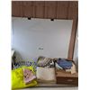 Image 1 : Assorted Fabric Sheets and Twin Sized Bedsheet