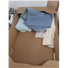 Image 4 : Assorted Fabric Sheets and Twin Sized Bedsheet