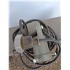 Image 9 : **(2) Floodlamps Floodlights Untested As-Is No Shipping