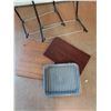 Image 2 : *Pant Hangers, Compressed Wood Planks & Baking Pan w/Grill