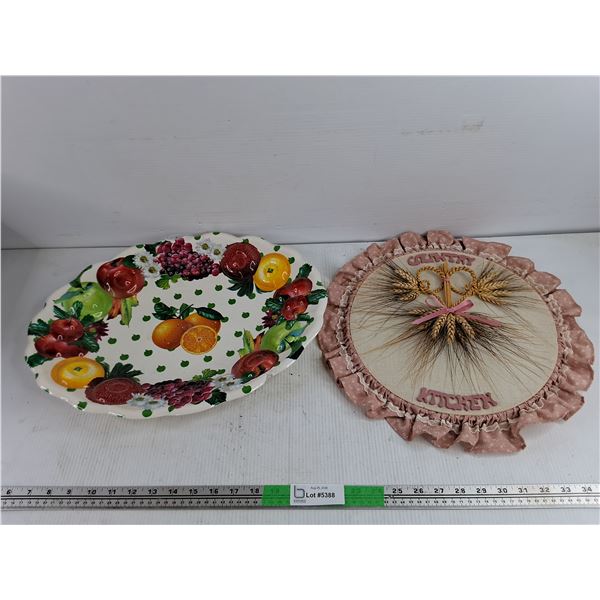 Country Kitchen Wall Decor & Plastic Serving Platter