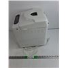 Image 4 : Breadman Bread Maker - Powers On, As Is