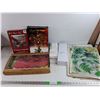 Image 1 : Assorted Christmas Decor, Sonic Plus, Desk Mats & Picture Prints