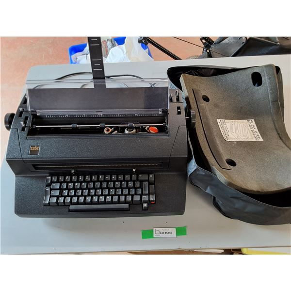 IBM Electric Typewriter - Powers On, As Is, Pickup Only
