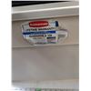 Image 2 : ** Rubbermaid Hinged Plastic Storage Tote (32x20x17"), Pickup Only