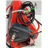 Image 4 : Motomaster  Battery Booster Pack - Powers On
