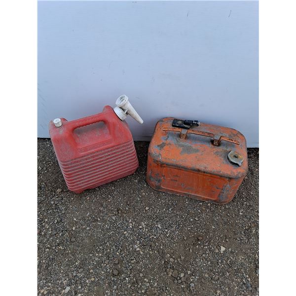 **Boat Fuel Tank & 5 Gal Jerry Can, PICKUP ONLY