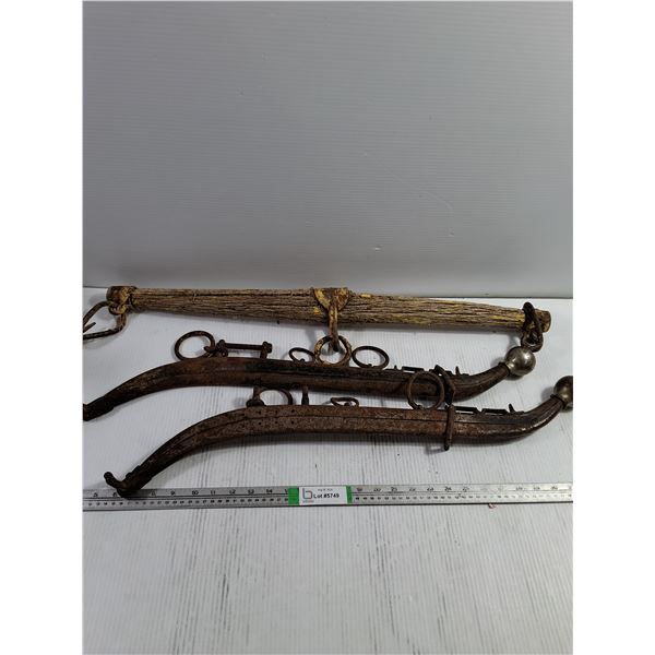 (2) Vintage Horse hame/Harness Yoke and Single Whipple Tree