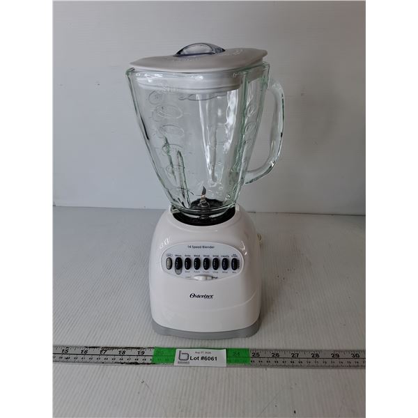 Osterizer 16 Speed Blender- Powers On